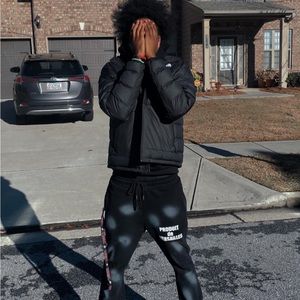 Meet your Posher, Dwayne